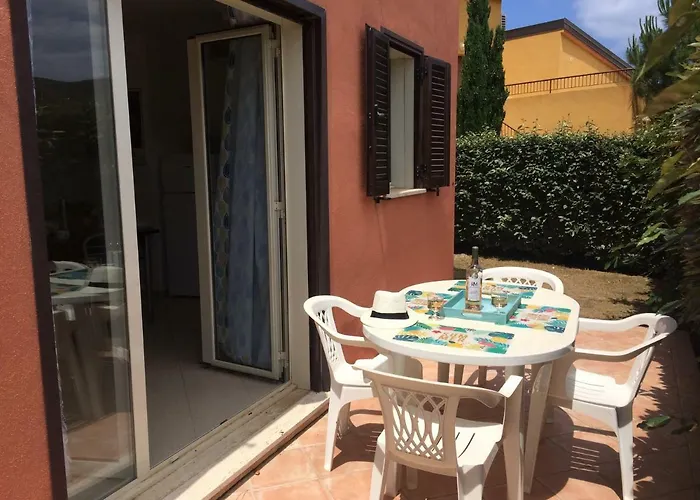 June Palasca (Corsica)